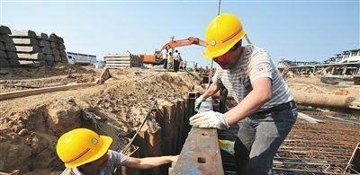 要外出打工的農(nóng)民注意了,這四個行業(yè)嚴重缺人,待遇不錯值得選擇