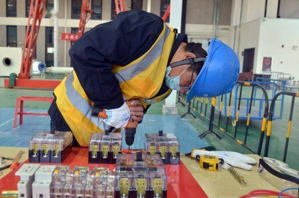 河北 賽場顯身手 建筑技能大比拼